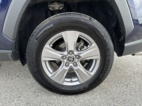 Certified 2025 Toyota RAV4 XLE w/ Convenience Package FWD image 19