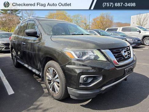 Used 2017 Nissan Pathfinder SL w/ SL Premium Package image 3