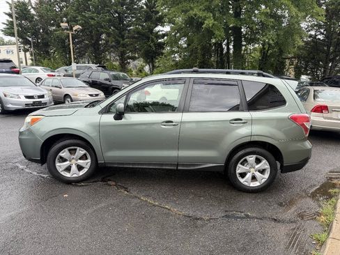 Used 2014 Subaru Forester 2.5i Premium w/ Popular Package #1 AWD/4WD image 4