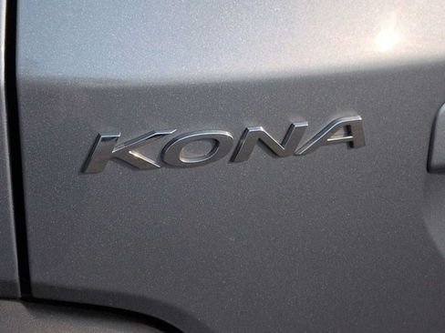 Used 2020 Hyundai Kona SEL w/ Cargo Package FWD image 13