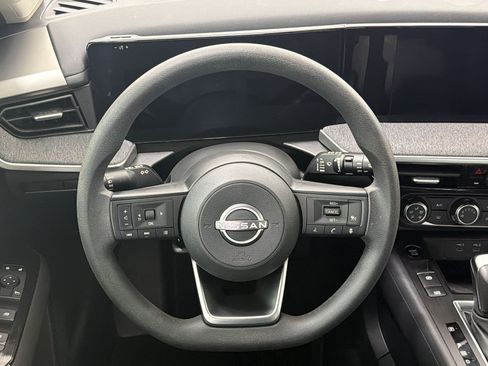 Used 2026 Nissan Kicks S FWD image 8