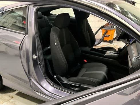 Used 2019 Honda Civic LX image 29