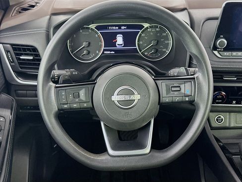 Used 2023 Nissan Rogue SV FWD image 18