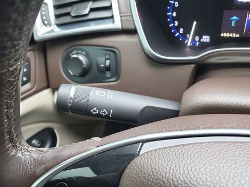 Used 2015 Cadillac SRX Luxury w/ Driver Awareness Package image 20