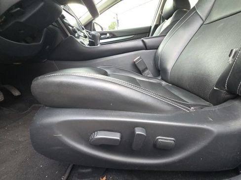 Used 2017 Nissan Maxima 3.5 SV FWD image 18