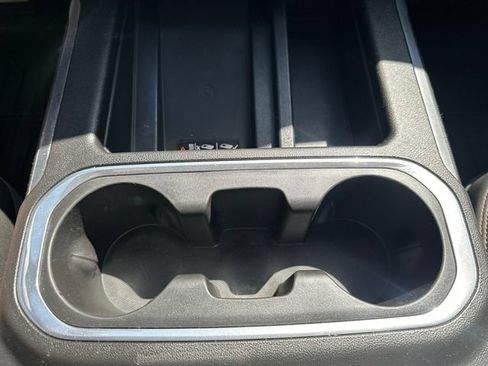 Used 2019 GMC Sierra 1500 AT4 w/ AT4 Preferred Package AWD/4WD image 35