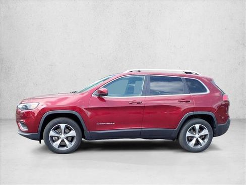 Used 2019 Jeep Cherokee Limited w/ Trailer Tow Group AWD/4WD image 2
