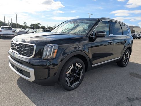 New 2025 Kia Telluride S image 9