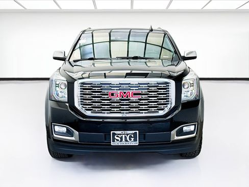Used 2020 GMC Yukon XL Denali w/ Denali Ultimate Package AWD/4WD image 2