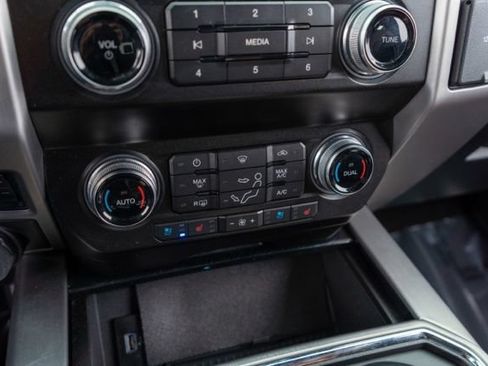 Used 2020 Ford F250 Platinum AWD/4WD image 25