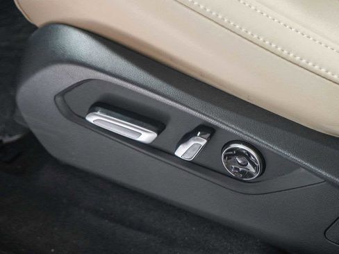 Used 2025 Acura MDX FWD w/ Technology Package image 23