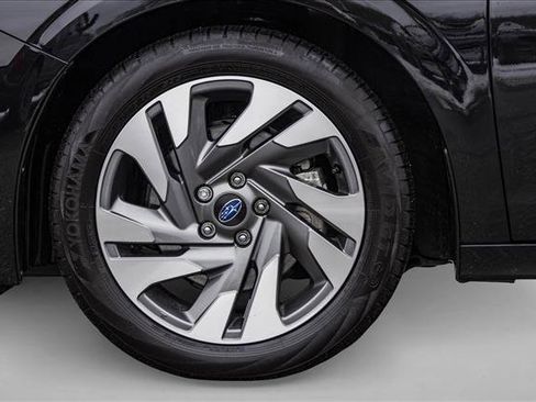 Used 2025 Subaru Legacy Limited image 9