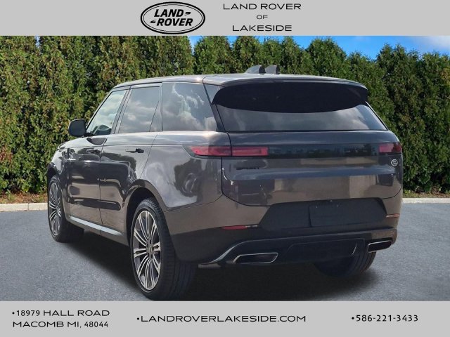 Used 2023 Land Rover Range Rover Sport SE AWD/4WD image 6