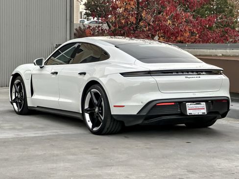 Used 2022 Porsche Taycan 4S image 3