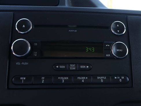 Used 2017 Ford E-450 and Econoline 450 Super Duty w/ Power Windows & Locks Group image 25