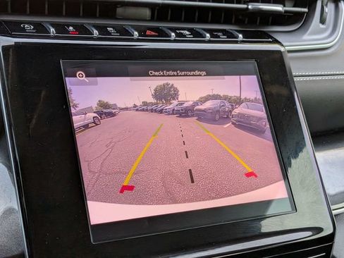 Used 2023 Jeep Grand Cherokee Laredo w/ Trailer Tow Prep Group (B) RWD image 24
