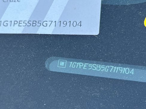 Used 2016 Chevrolet Cruze LT image 22