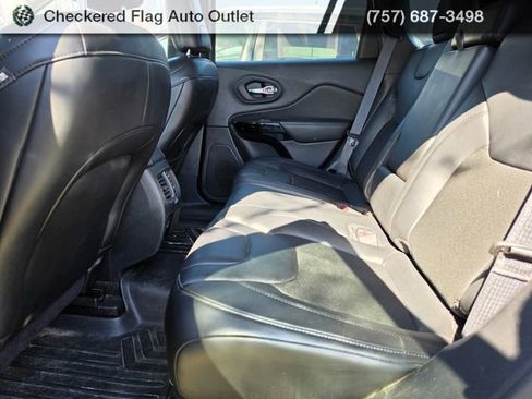 Used 2022 Jeep Cherokee Altitude image 20