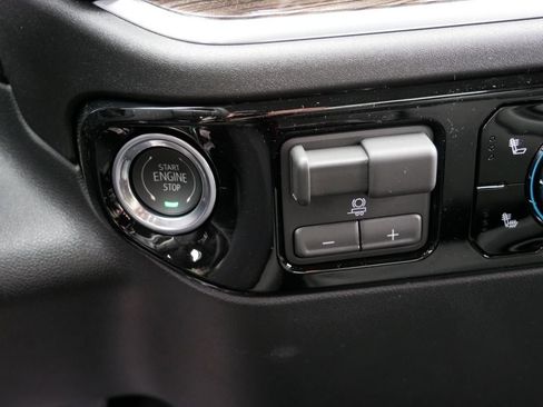 New 2026 GMC Sierra 1500 Elevation AWD/4WD image 17
