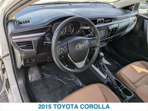 Used 2015 Toyota Corolla LE FWD image 14