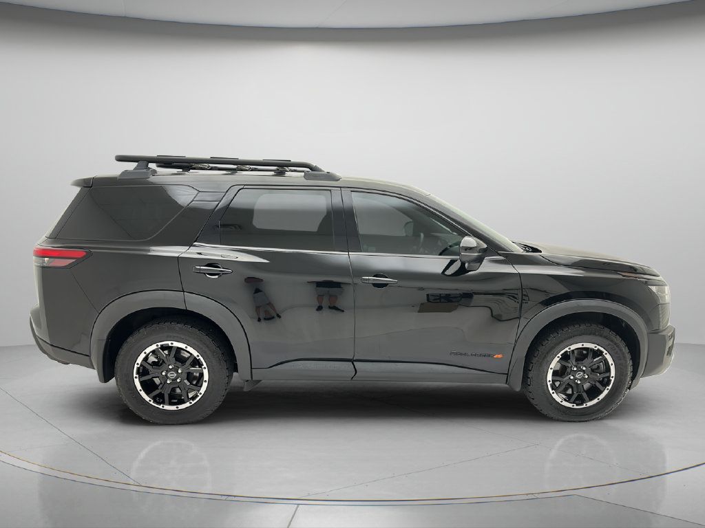 Used 2024 Nissan Pathfinder Rock Creek AWD/4WD image 6