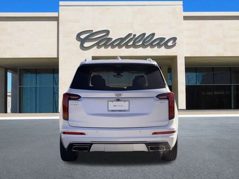 Certified 2023 Cadillac XT6 Premium Luxury w/ Platinum Package image 5