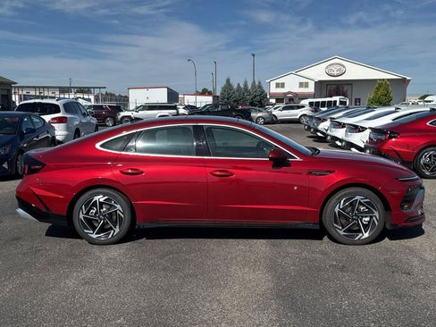 New 2024 Hyundai Sonata SEL w/ Convenience Package FWD image 5