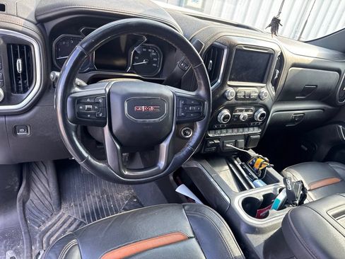 Used 2022 GMC Sierra 2500 AT4 w/ AT4 Premium Plus Package AWD/4WD image 13