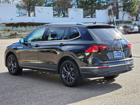 Certified 2024 Volkswagen Tiguan SE image 5