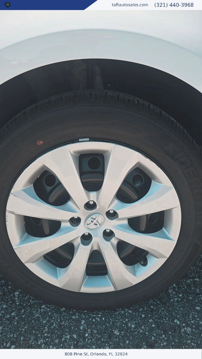 Used 2025 Toyota Corolla LE FWD image 22