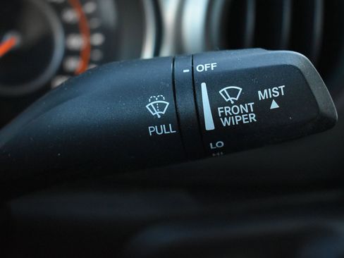 Used 2021 Jeep Gladiator Sport image 20