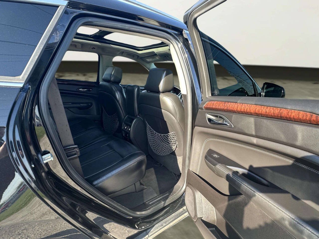 Used 2016 Cadillac SRX Luxury FWD image 17
