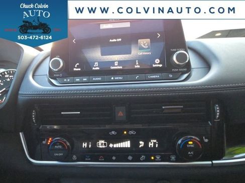 Used 2022 Nissan Rogue SL image 34