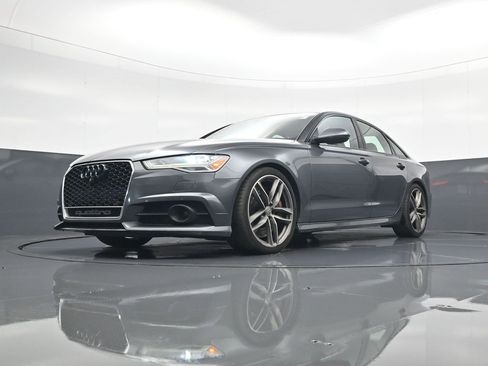 Used 2017 Audi S6 Prestige w/ Prestige Package image 22