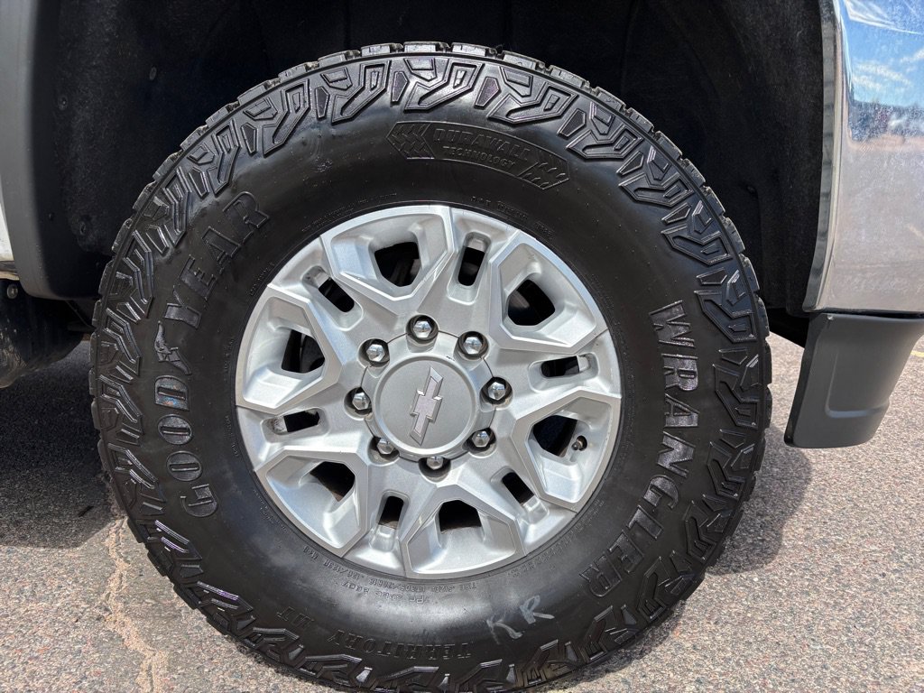 Used 2019 GMC Sierra 2500 SLT w/ Duramax Plus Package AWD/4WD image 5