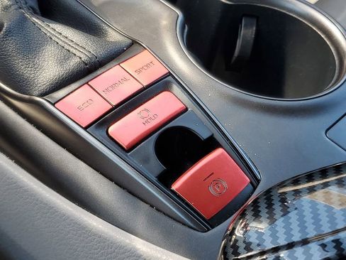 Used 2022 Toyota Camry XSE image 23