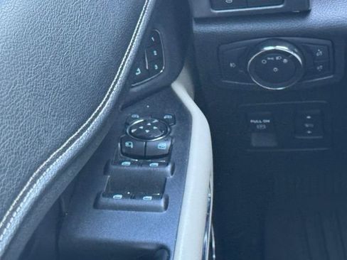 Used 2019 Ford Expedition Max Platinum AWD/4WD image 13