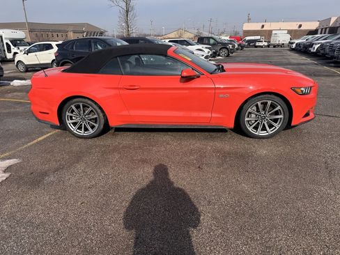 Used 2015 Ford Mustang GT Premium image 6