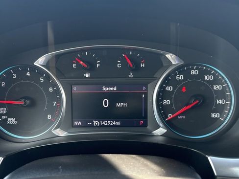 Used 2020 Chevrolet Traverse LT FWD image 36