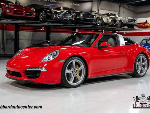 Used 2015 Porsche 911 Targa 4S image 4