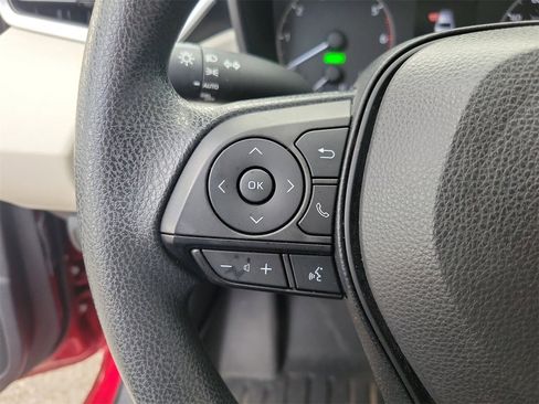 Used 2023 Toyota Corolla LE image 19