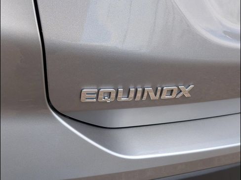 Used 2024 Chevrolet Equinox LS FWD image 23
