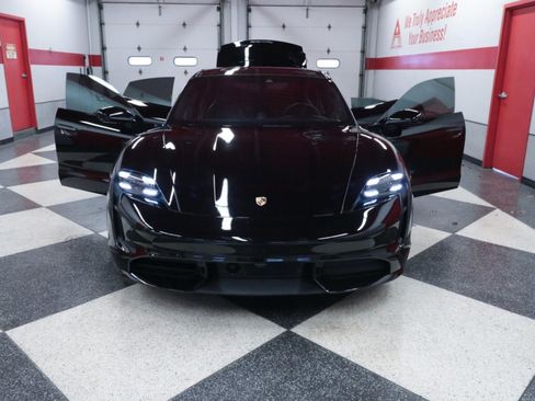 Used 2020 Porsche Taycan Turbo AWD/4WD image 31