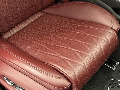 Used 2020 Bentley Flying Spur W12 image 39