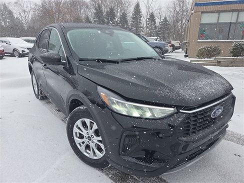 Certified 2023 Ford Escape Active image 12