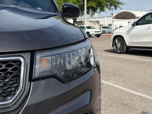 Used 2023 Jeep Compass Latitude AWD/4WD image 9