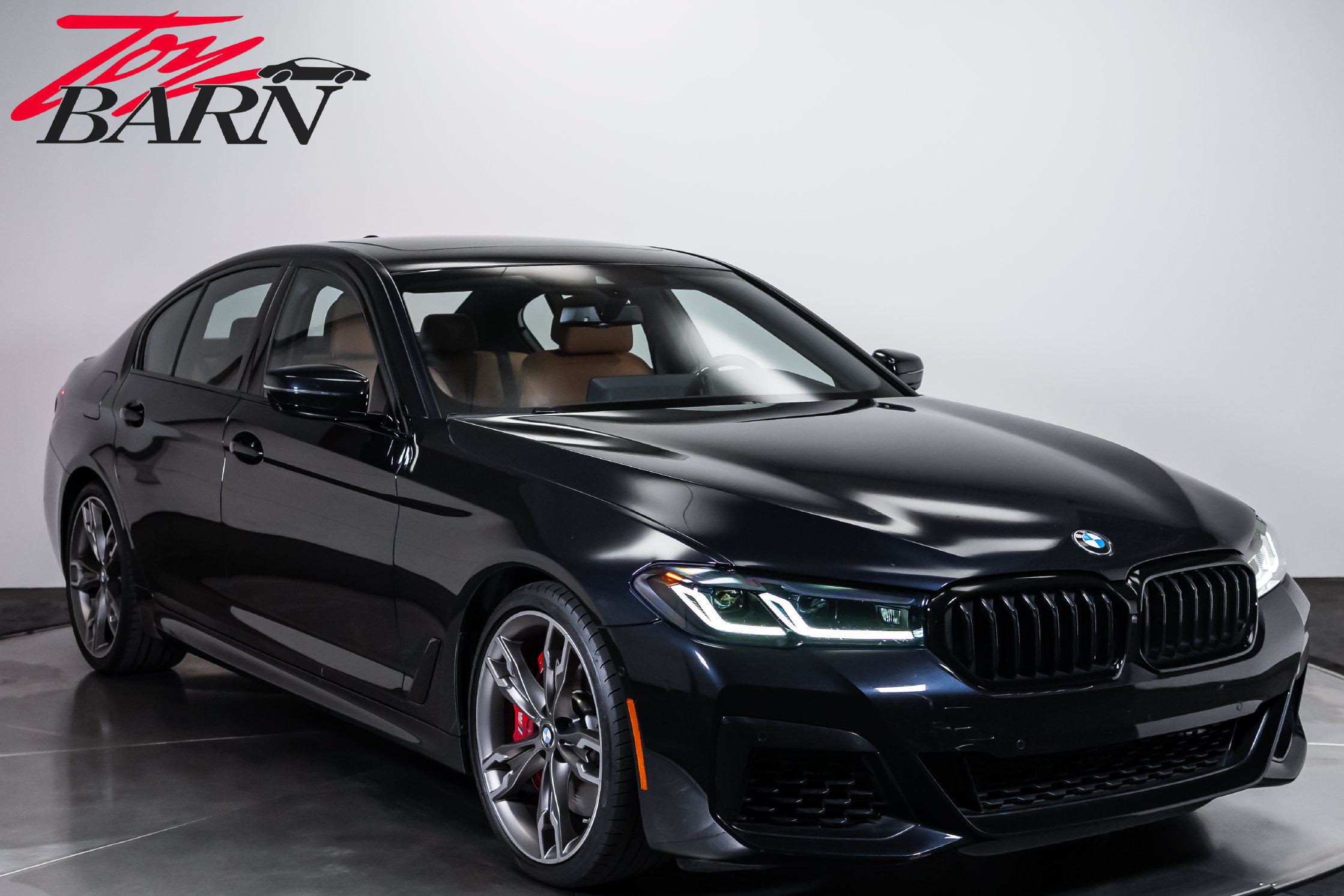 Used 2023 BMW M550i xDrive w/ Executive Package AWD/4WD image 7