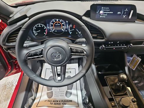 New 2026 MAZDA MAZDA3 2.5 S Hatchback w/ Premium Pkg FWD image 17