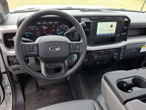 New 2026 Ford F350 XL w/ XL Chrome Package RWD image 8