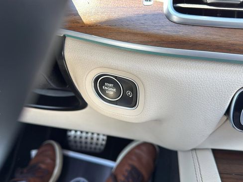 Certified 2022 Mercedes-Benz GLS 450 4MATIC image 13